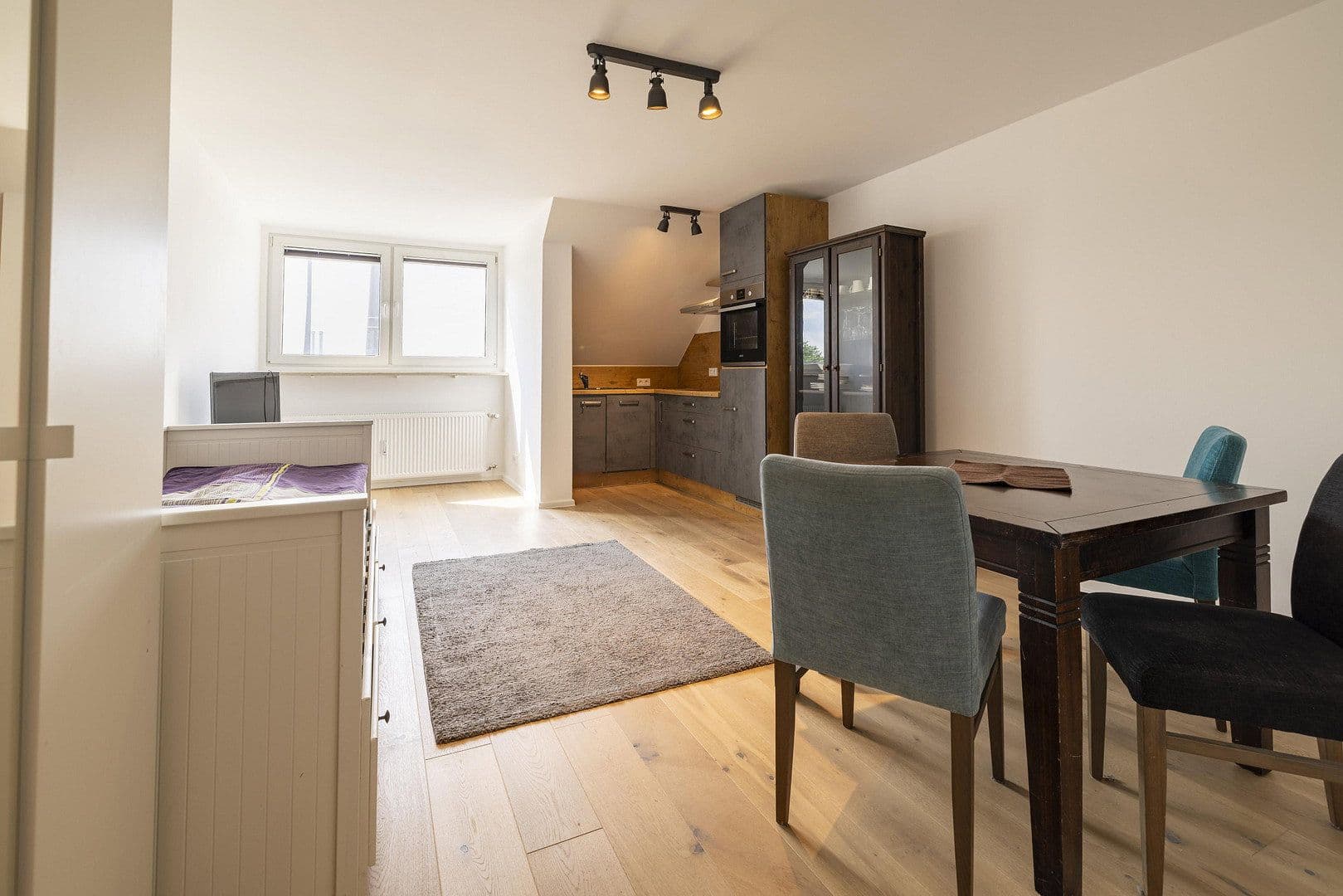 Prenájom bytu 1-izbový 31 m², Grünwalder Str. 11, München, Bavorsko Prenájom bytu 1-izbový 31 m², Grünwalder Str. 11, München, Bavorsko
