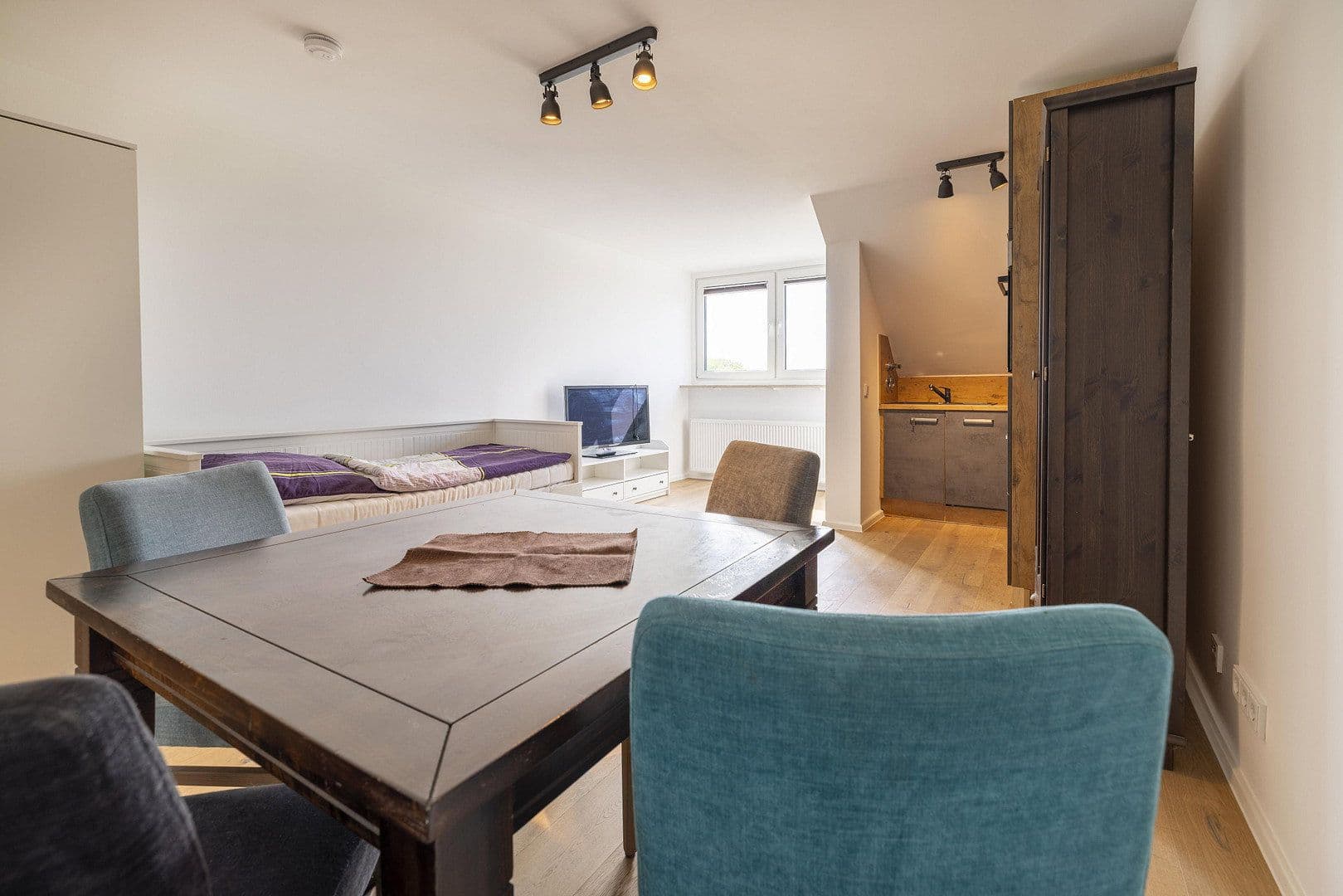 Prenájom bytu 1-izbový 31 m², Grünwalder Str. 11, München, Bavorsko Prenájom bytu 1-izbový 31 m², Grünwalder Str. 11, München, Bavorsko