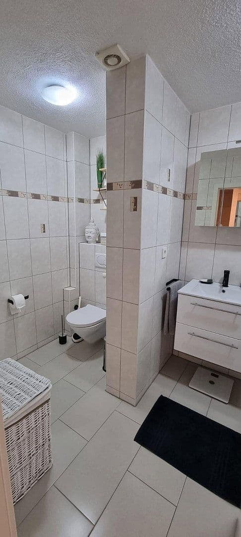 Prenájom bytu 3-izbový 72 m², Sindelfingen, Bádensko-Wurttembersko Prenájom bytu 3-izbový 72 m², Sindelfingen, Bádensko-Wurttembersko