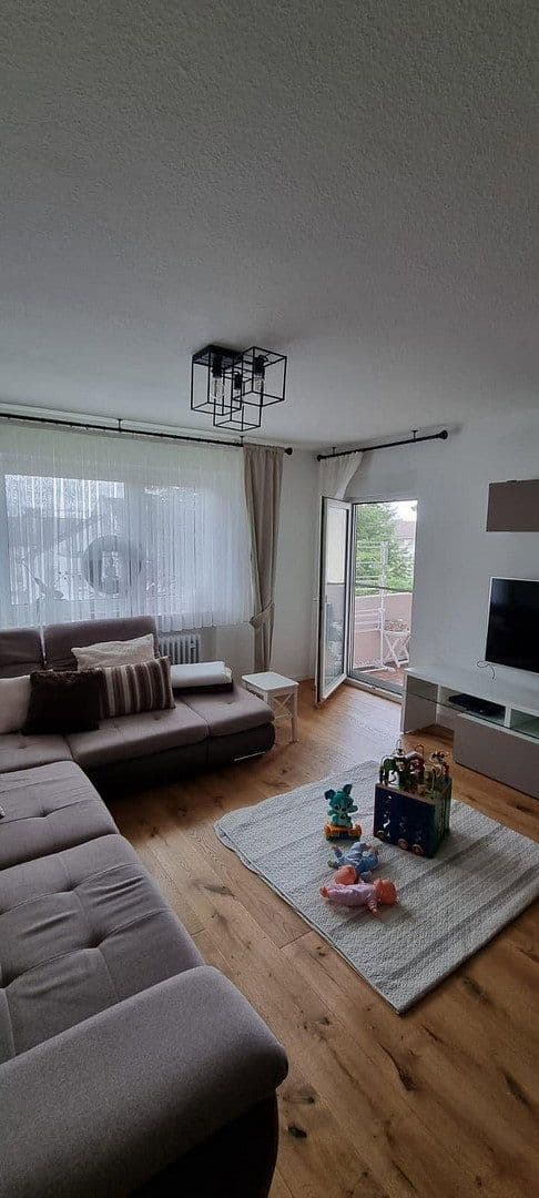 Prenájom bytu 3-izbový 72 m², Sindelfingen, Bádensko-Wurttembersko Prenájom bytu 3-izbový 72 m², Sindelfingen, Bádensko-Wurttembersko