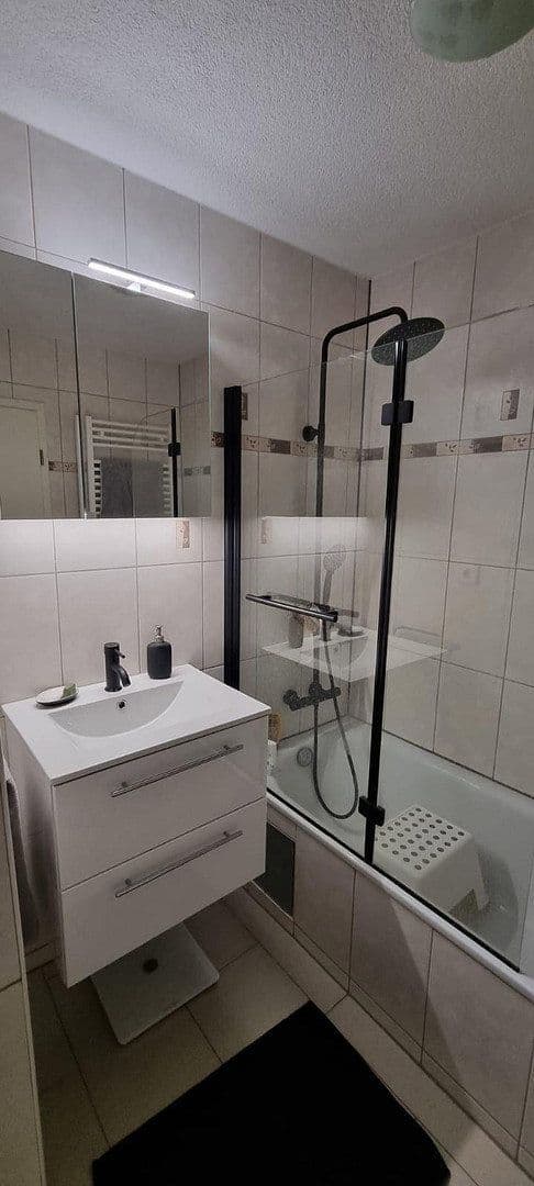 Prenájom bytu 3-izbový 72 m², Sindelfingen, Bádensko-Wurttembersko Prenájom bytu 3-izbový 72 m², Sindelfingen, Bádensko-Wurttembersko