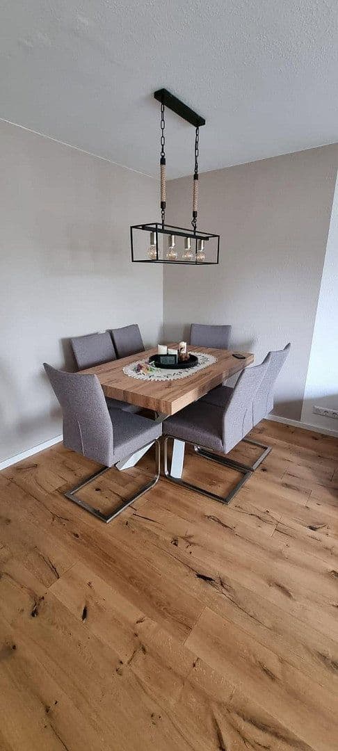 Prenájom bytu 3-izbový 72 m², Sindelfingen, Bádensko-Wurttembersko Prenájom bytu 3-izbový 72 m², Sindelfingen, Bádensko-Wurttembersko