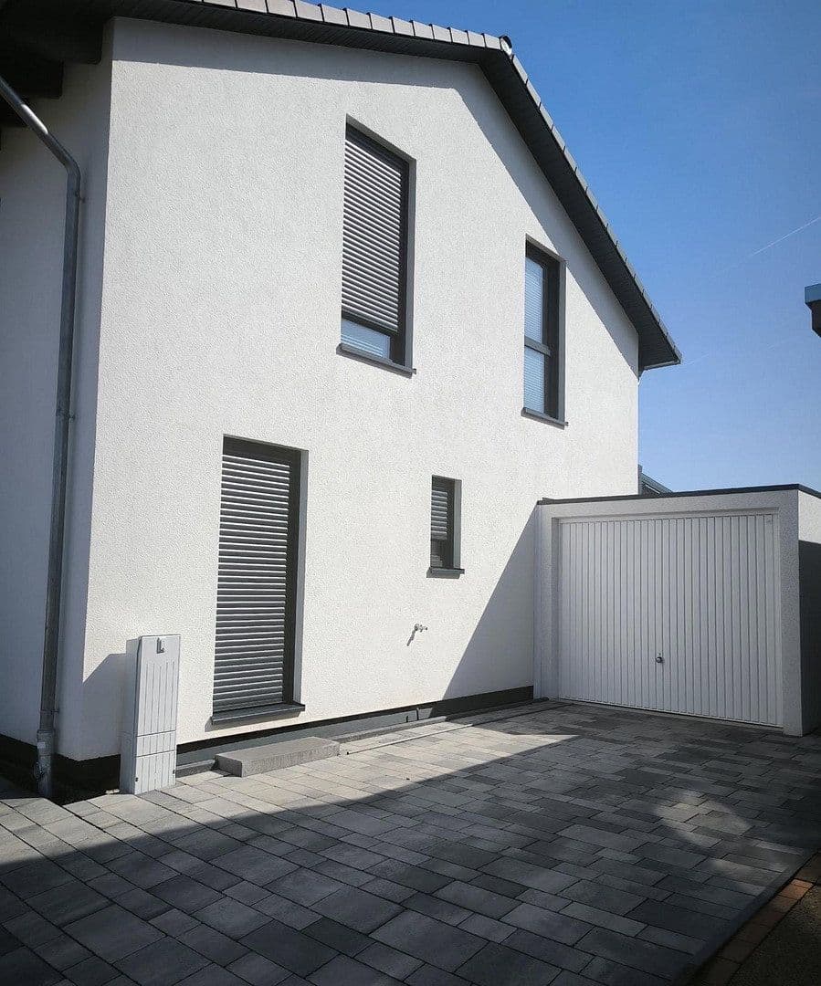 Predaj domu 143 m², pozemek 629 m², Strautfeld 11, Landolfshausen, Dolné Sasko Predaj domu 143 m², pozemek 629 m², Strautfeld 11, Landolfshausen, Dolné Sasko