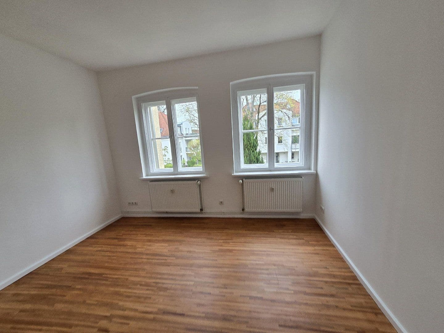 Prenájom bytu 4-izbový 114 m², Gerhart-Hauptmann Straße 43/45, Teltow, Brandenbursko Prenájom bytu 4-izbový 114 m², Gerhart-Hauptmann Straße 43/45, Teltow, Brandenbursko