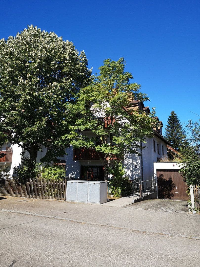 Prenájom bytu 2-izbový 45 m², Rofanstraße 00, München, Bavorsko Prenájom bytu 2-izbový 45 m², Rofanstraße 00, München, Bavorsko