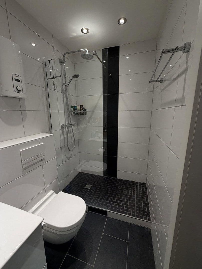 Prenájom bytu 2-izbový 73 m², Mannheim, Bádensko-Wurttembersko Prenájom bytu 2-izbový 73 m², Mannheim, Bádensko-Wurttembersko