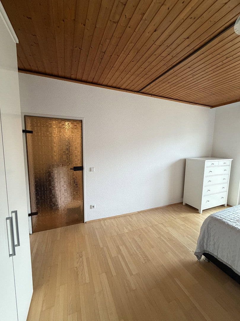 Prenájom bytu 2-izbový 73 m², Mannheim, Bádensko-Wurttembersko Prenájom bytu 2-izbový 73 m², Mannheim, Bádensko-Wurttembersko