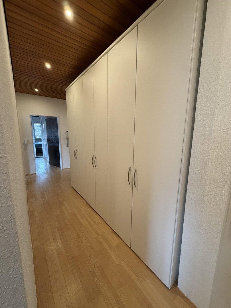 Prenájom bytu 2-izbový 73 m², Mannheim, Bádensko-Wurttembersko Prenájom bytu 2-izbový 73 m², Mannheim, Bádensko-Wurttembersko