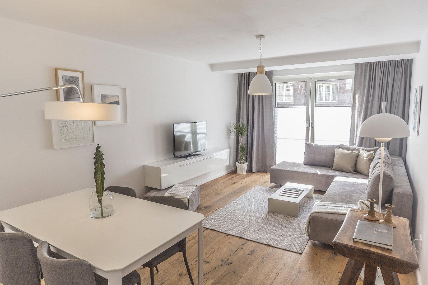 Prenájom bytu 2-izbový 56 m², Gladbacherstr. 27, Düsseldorf, Severné Porýnie - Westfálsko Prenájom bytu 2-izbový 56 m², Gladbacherstr. 27, Düsseldorf, Severné Porýnie - Westfálsko