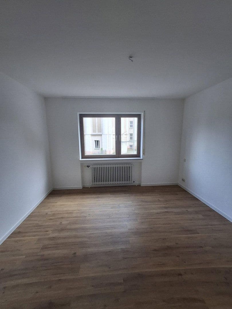Prenájom bytu 2-izbový 73 m², Durmersheimer Straße 72, Karlsruhe, Bádensko-Wurttembersko Prenájom bytu 2-izbový 73 m², Durmersheimer Straße 72, Karlsruhe, Bádensko-Wurttembersko