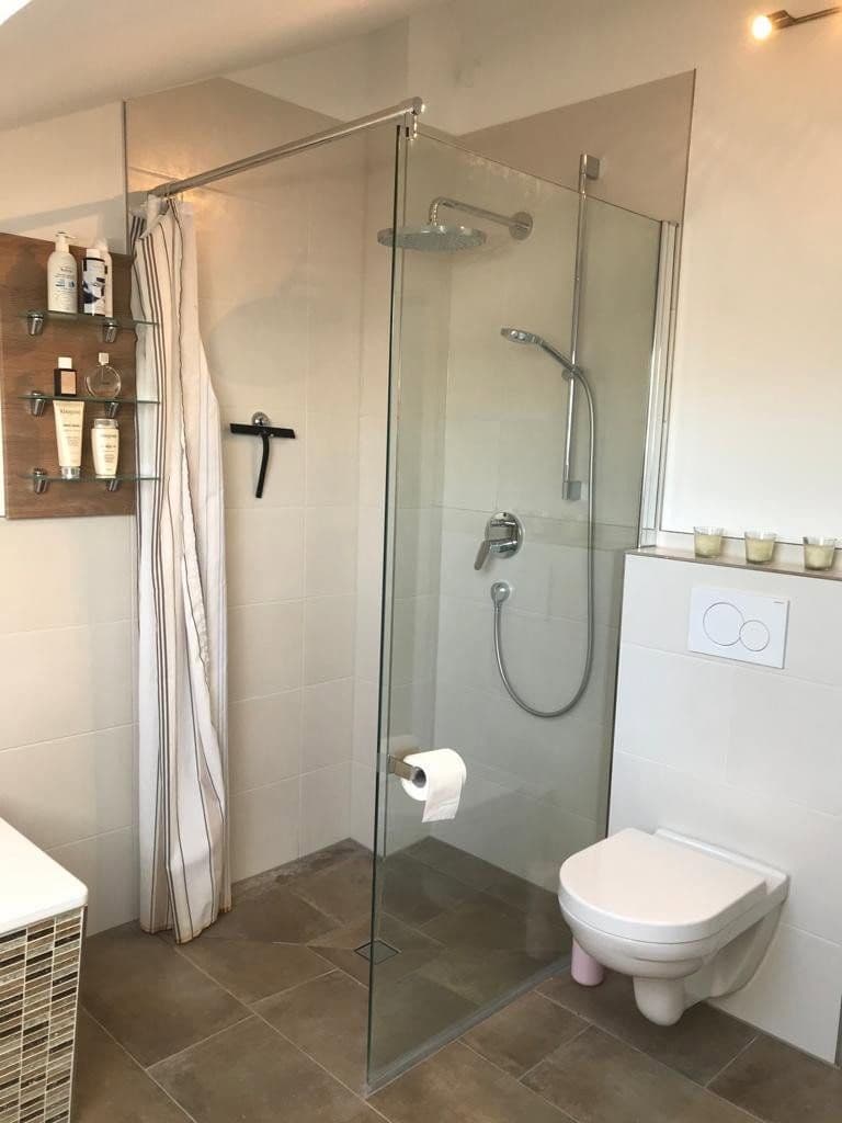 Prenájom domu 143 m², pozemek 233 m², Neubiberg, Bavorsko Prenájom domu 143 m², pozemek 233 m², Neubiberg, Bavorsko