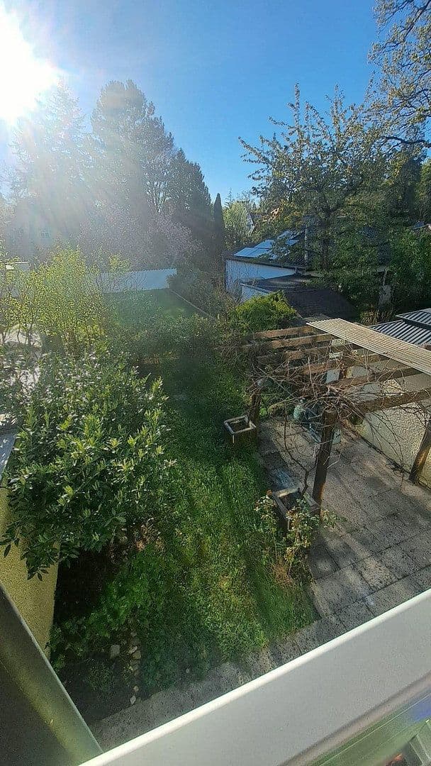 Prenájom domu 143 m², pozemek 233 m², Neubiberg, Bavorsko Prenájom domu 143 m², pozemek 233 m², Neubiberg, Bavorsko
