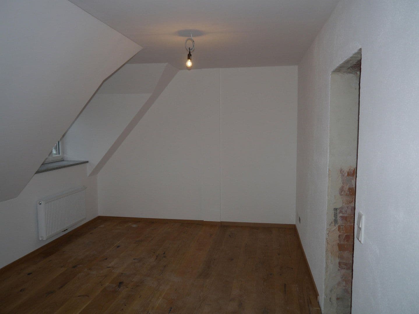 Prenájom bytu 3-izbový 94 m², Nürnberg, Bavorsko Prenájom bytu 3-izbový 94 m², Nürnberg, Bavorsko