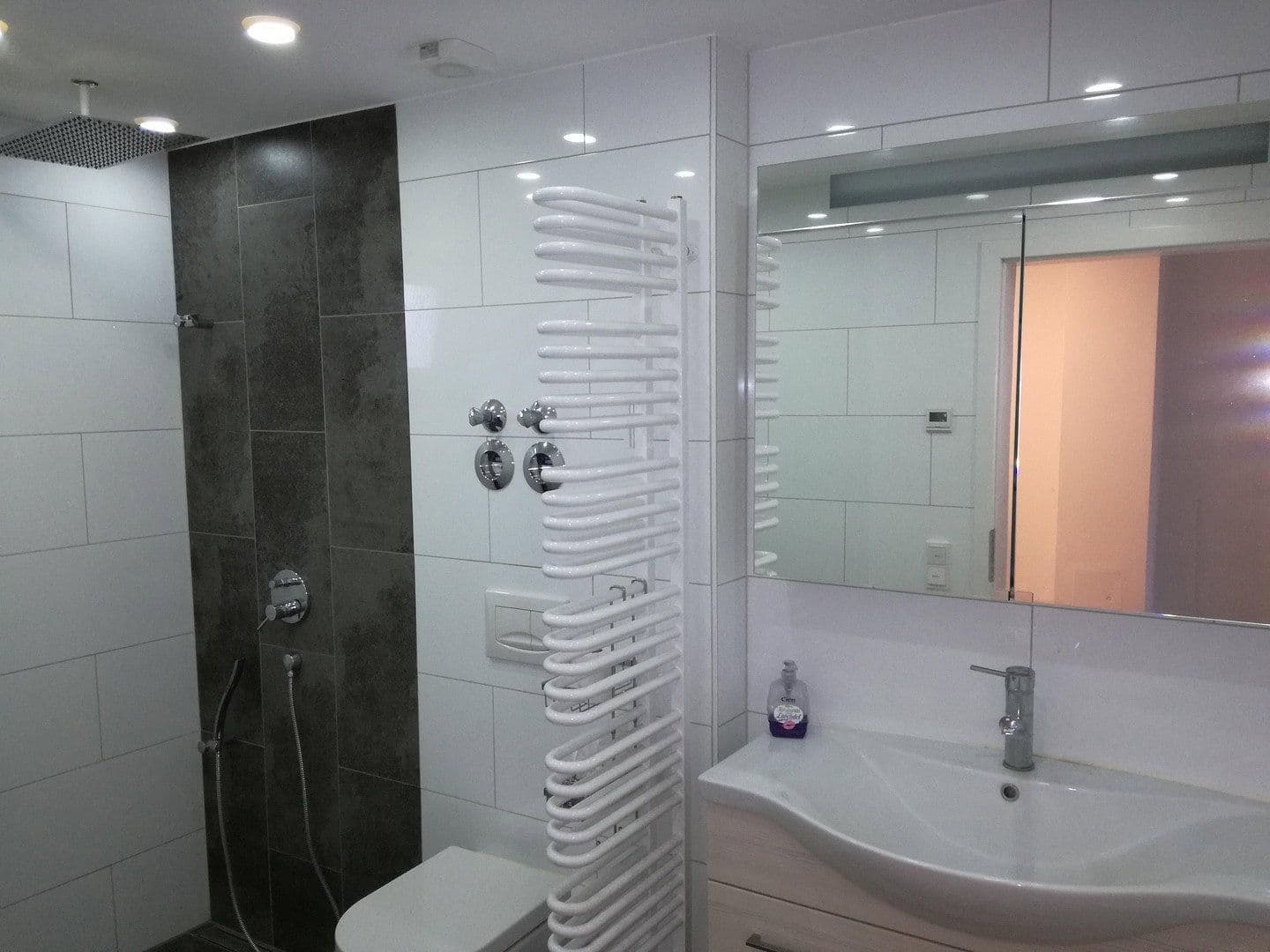 Predaj bytu 2-izbový 83 m², Geschwister-Scholl-Platz, Fürstenfeldbruck, Bavorsko Predaj bytu 2-izbový 83 m², Geschwister-Scholl-Platz, Fürstenfeldbruck, Bavorsko