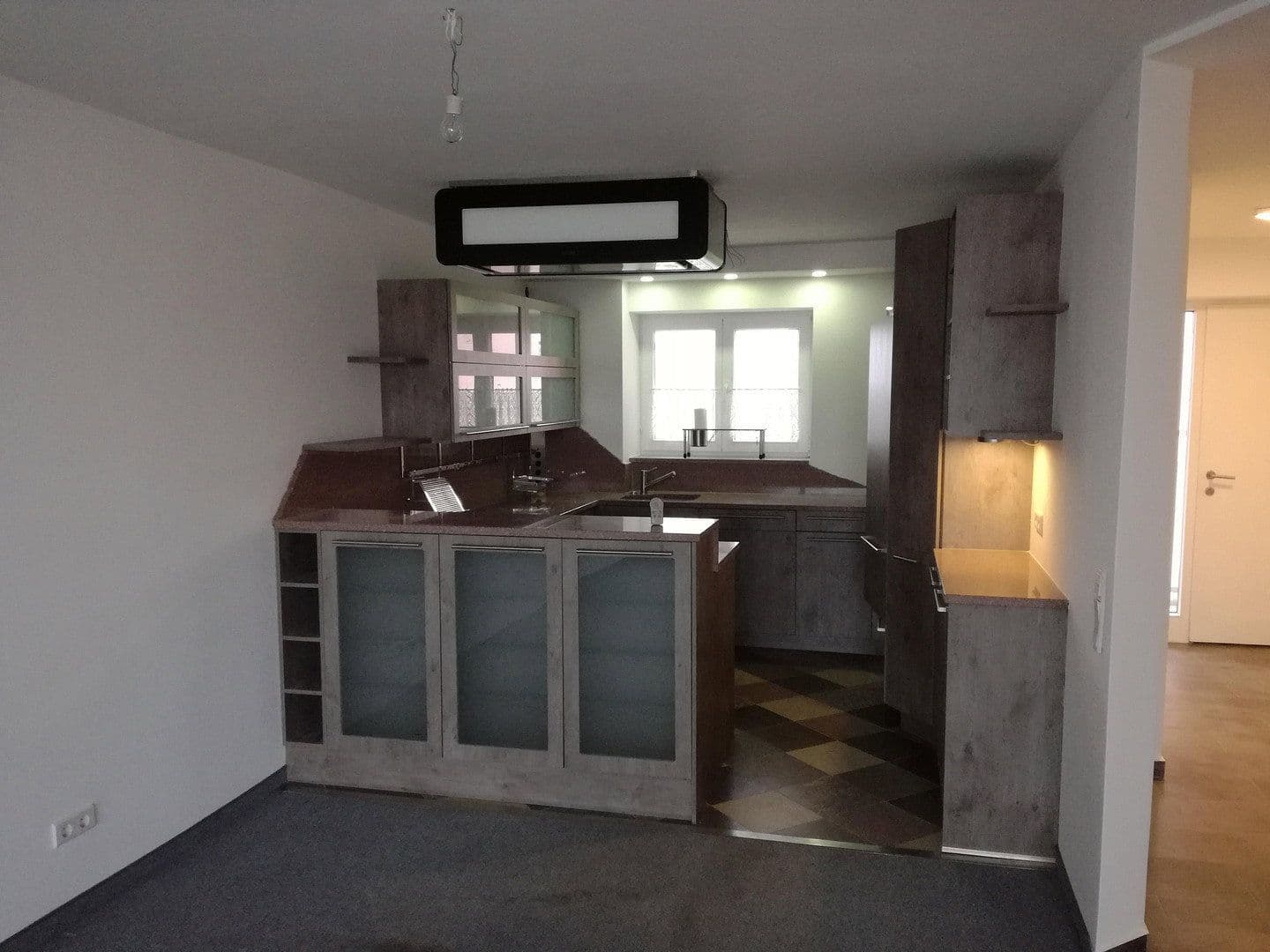 Predaj bytu 2-izbový 83 m², Geschwister-Scholl-Platz, Fürstenfeldbruck, Bavorsko Predaj bytu 2-izbový 83 m², Geschwister-Scholl-Platz, Fürstenfeldbruck, Bavorsko