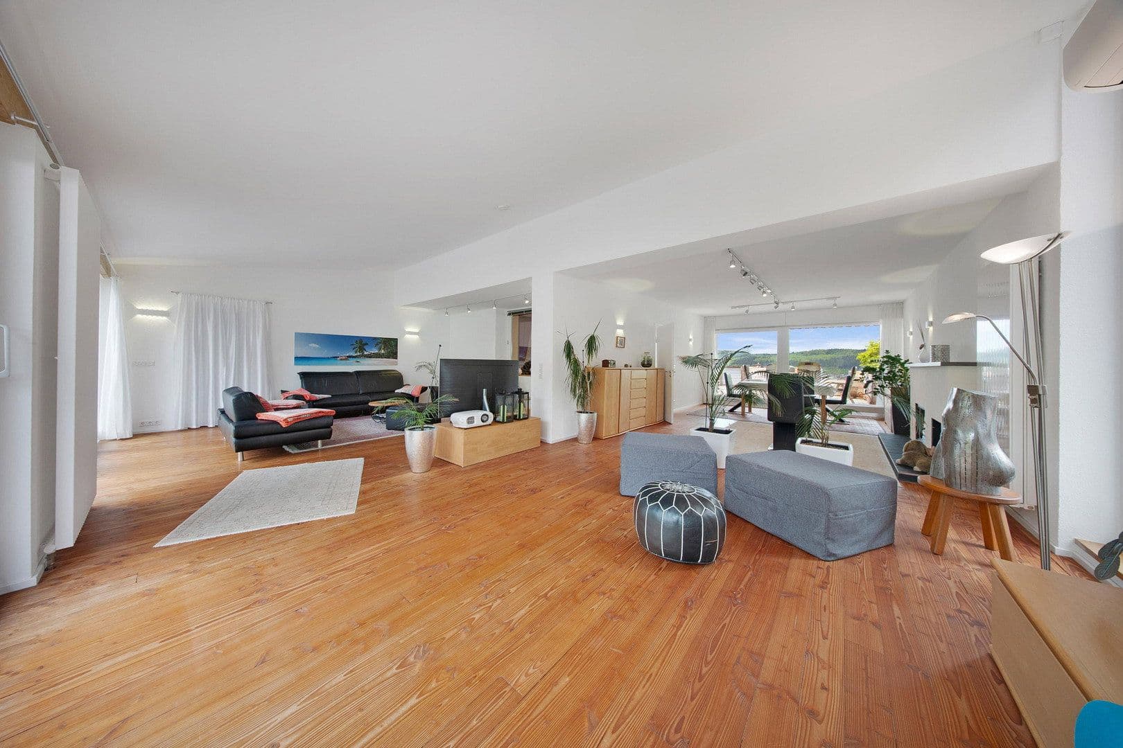 Predaj domu 265 m², pozemek 851 m², Gaggenau, Bádensko-Wurttembersko Predaj domu 265 m², pozemek 851 m², Gaggenau, Bádensko-Wurttembersko