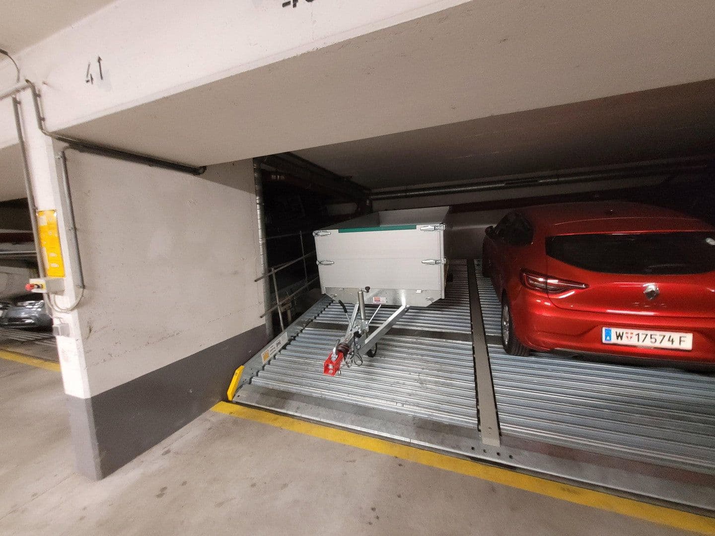 Prenájom garáže 12 m², Wurlitzergasse 41, Wien, Viedeň Prenájom garáže 12 m², Wurlitzergasse 41, Wien, Viedeň