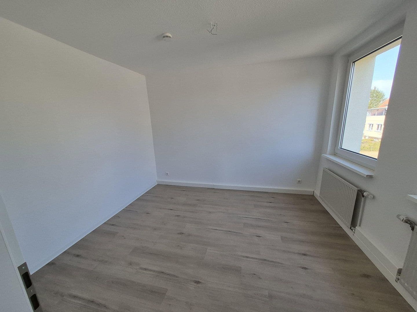Predaj domu 198 m², pozemek 1.394 m², Falkensee, Brandenbursko Predaj domu 198 m², pozemek 1.394 m², Falkensee, Brandenbursko