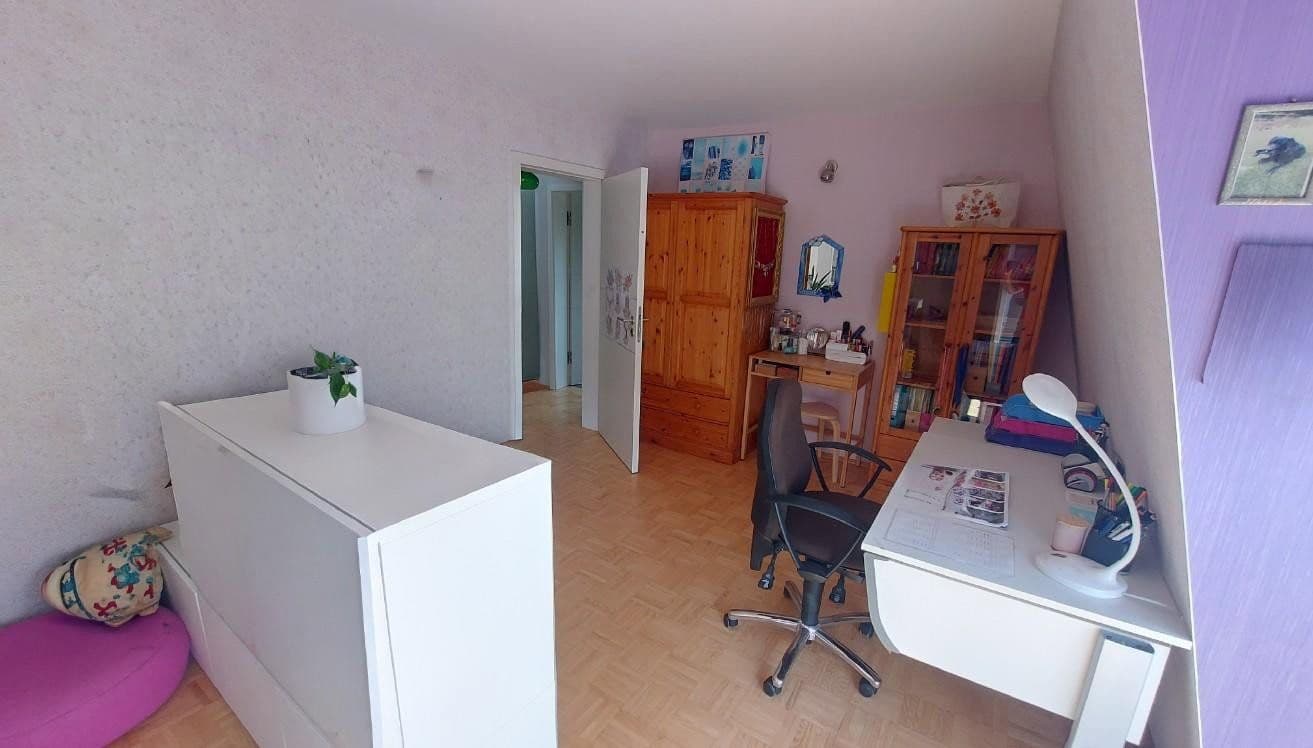 Predaj domu 198 m², pozemek 1.394 m², Falkensee, Brandenbursko Predaj domu 198 m², pozemek 1.394 m², Falkensee, Brandenbursko