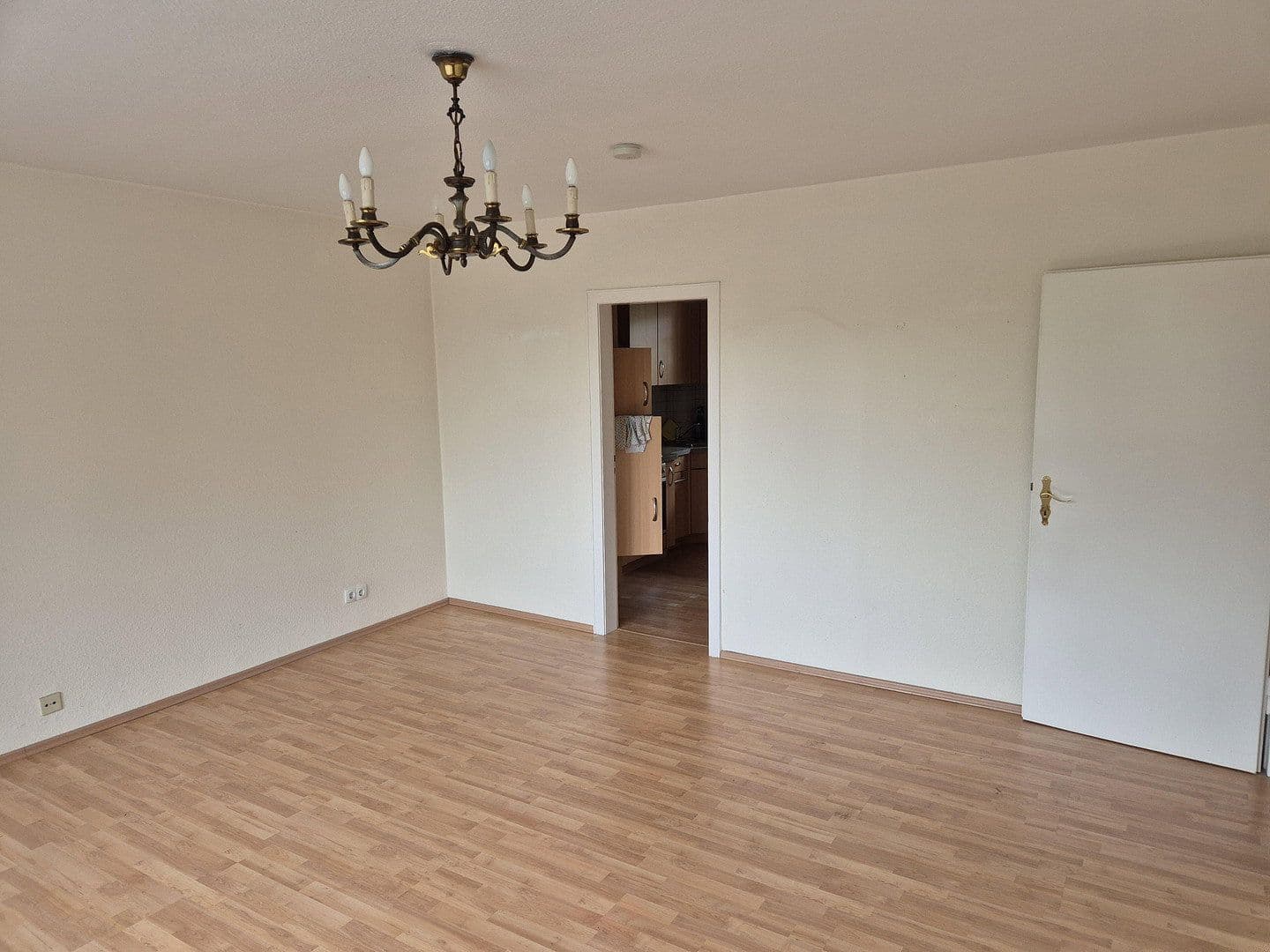 Prenájom bytu 3-izbový 71 m², Riesengebirgsstrasse 65, Moers, Severné Porýnie - Westfálsko Prenájom bytu 3-izbový 71 m², Riesengebirgsstrasse 65, Moers, Severné Porýnie - Westfálsko