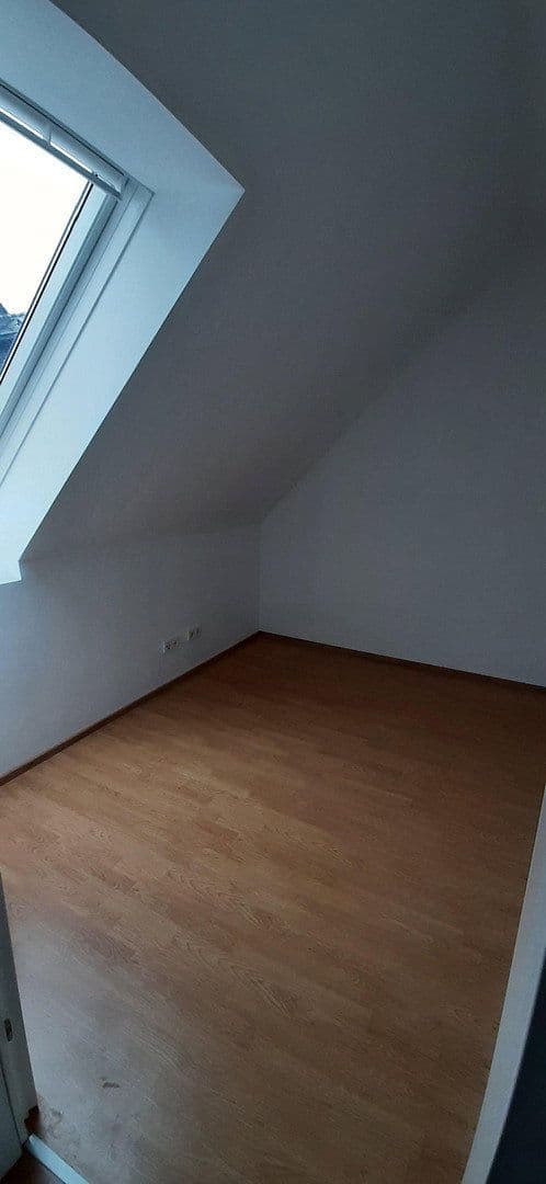 Prenájom bytu 3-izbový 54 m², Oberlaaer Straße 85, Wien, Viedeň Prenájom bytu 3-izbový 54 m², Oberlaaer Straße 85, Wien, Viedeň
