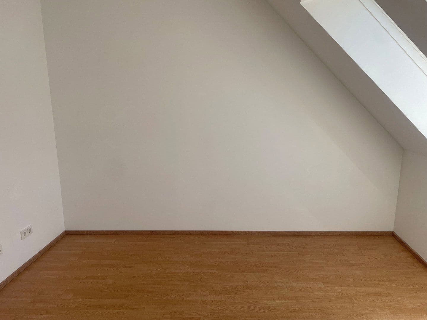 Prenájom bytu 3-izbový 54 m², Oberlaaer Straße 85, Wien, Viedeň Prenájom bytu 3-izbový 54 m², Oberlaaer Straße 85, Wien, Viedeň