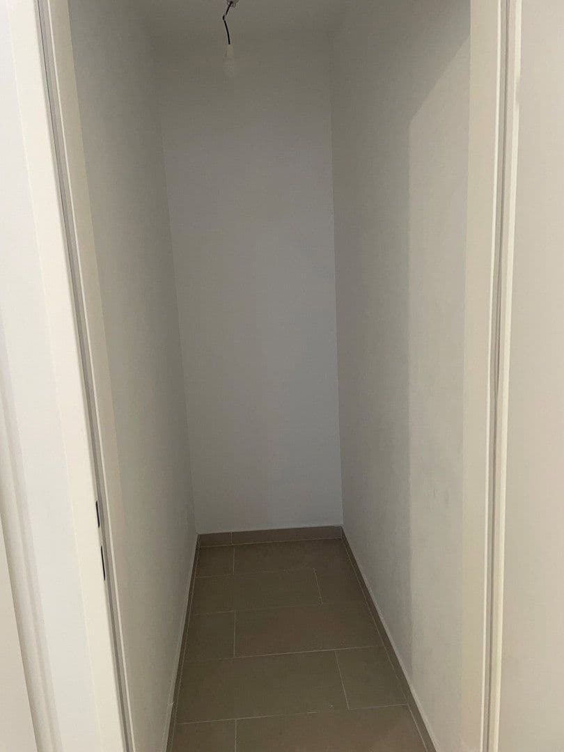 Prenájom bytu 3-izbový 54 m², Oberlaaer Straße 85, Wien, Viedeň Prenájom bytu 3-izbový 54 m², Oberlaaer Straße 85, Wien, Viedeň