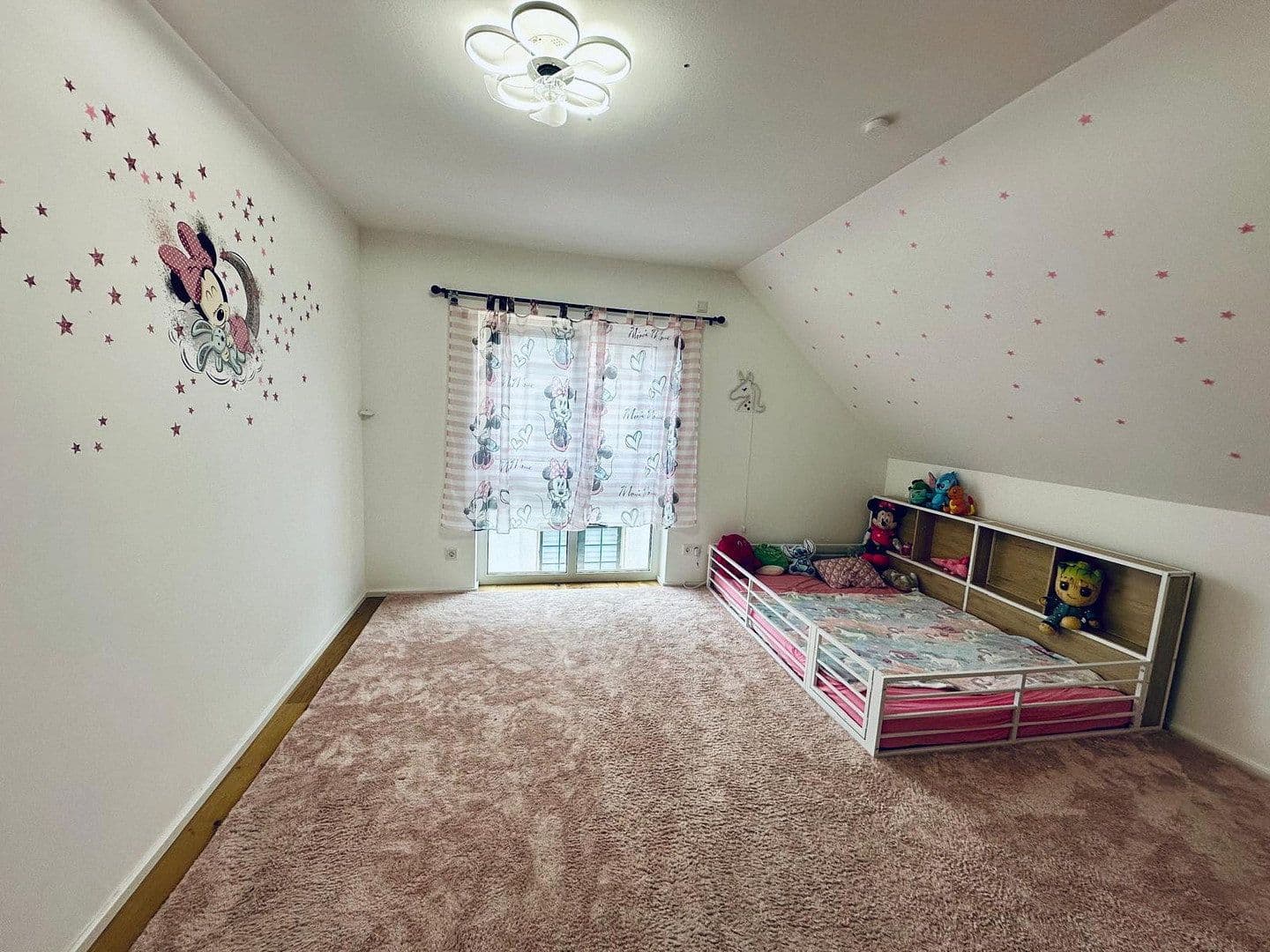 Predaj domu 251 m², pozemek 841 m², Bexbach, Sársko Predaj domu 251 m², pozemek 841 m², Bexbach, Sársko