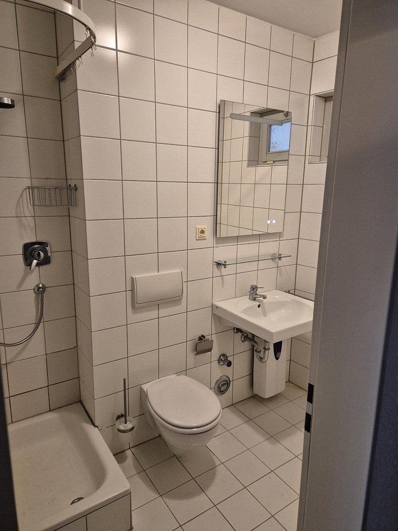 Prenájom bytu 1-izbový 35 m², Pfarrer Perabo Platz 6, Frankfurt, Hesensko Prenájom bytu 1-izbový 35 m², Pfarrer Perabo Platz 6, Frankfurt, Hesensko