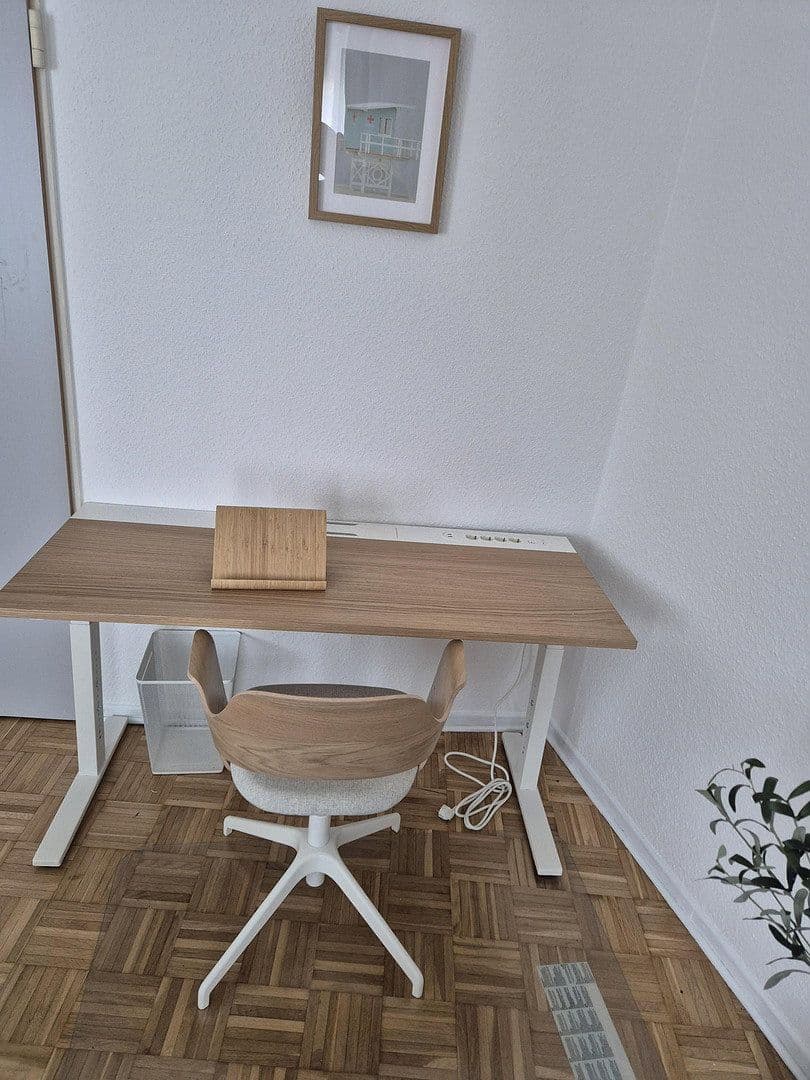 Prenájom bytu 1-izbový 35 m², Pfarrer Perabo Platz 6, Frankfurt, Hesensko Prenájom bytu 1-izbový 35 m², Pfarrer Perabo Platz 6, Frankfurt, Hesensko