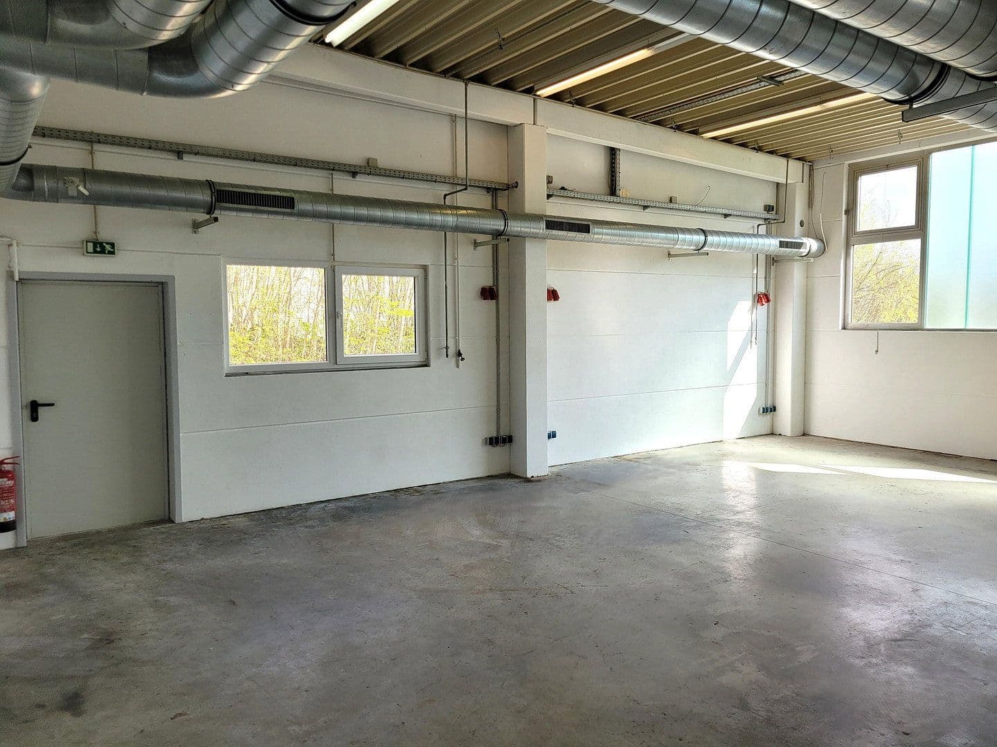 Predaj nebytového priestoru 3.375 m², Schönkirchen, Šlezvicko-Holštajnsko Predaj nebytového priestoru 3.375 m², Schönkirchen, Šlezvicko-Holštajnsko