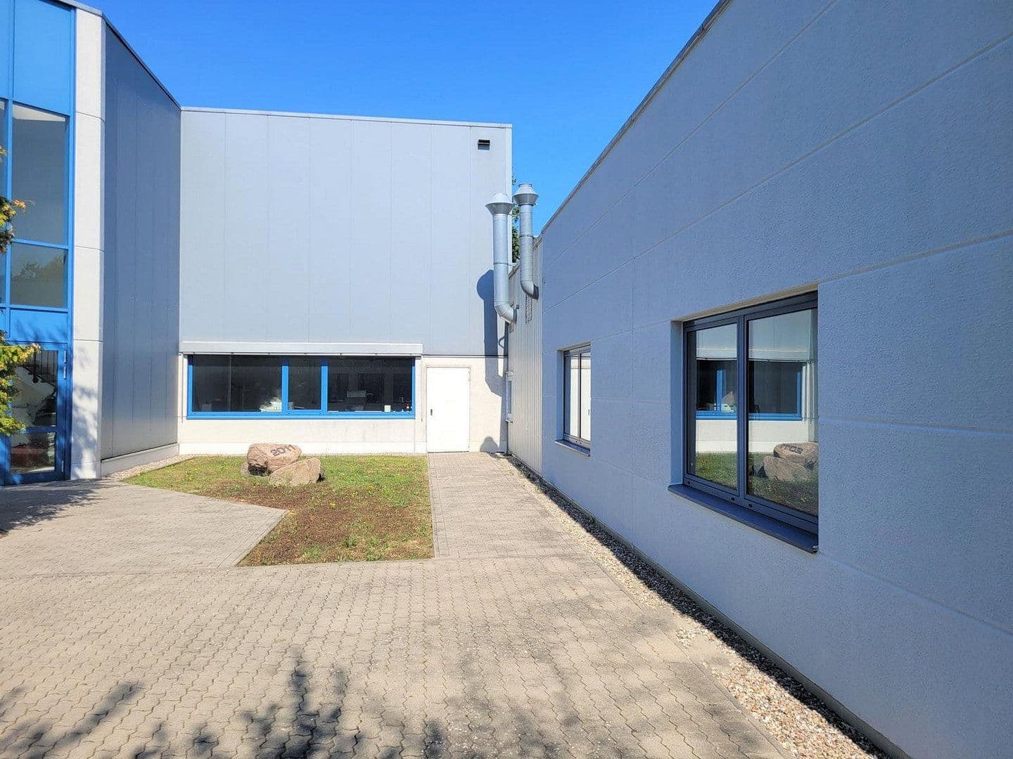Predaj nebytového priestoru 3.375 m², Schönkirchen, Šlezvicko-Holštajnsko Predaj nebytového priestoru 3.375 m², Schönkirchen, Šlezvicko-Holštajnsko