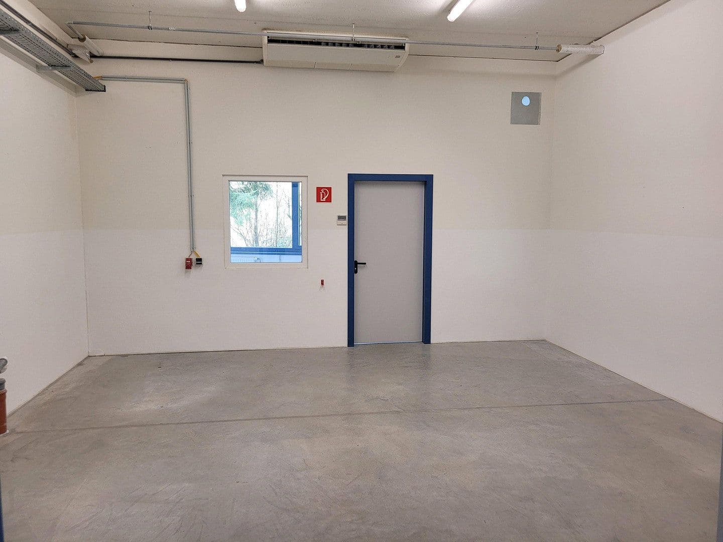 Predaj nebytového priestoru 3.375 m², Schönkirchen, Šlezvicko-Holštajnsko Predaj nebytového priestoru 3.375 m², Schönkirchen, Šlezvicko-Holštajnsko