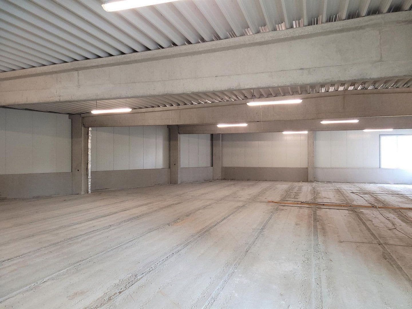 Predaj nebytového priestoru 3.375 m², Schönkirchen, Šlezvicko-Holštajnsko Predaj nebytového priestoru 3.375 m², Schönkirchen, Šlezvicko-Holštajnsko