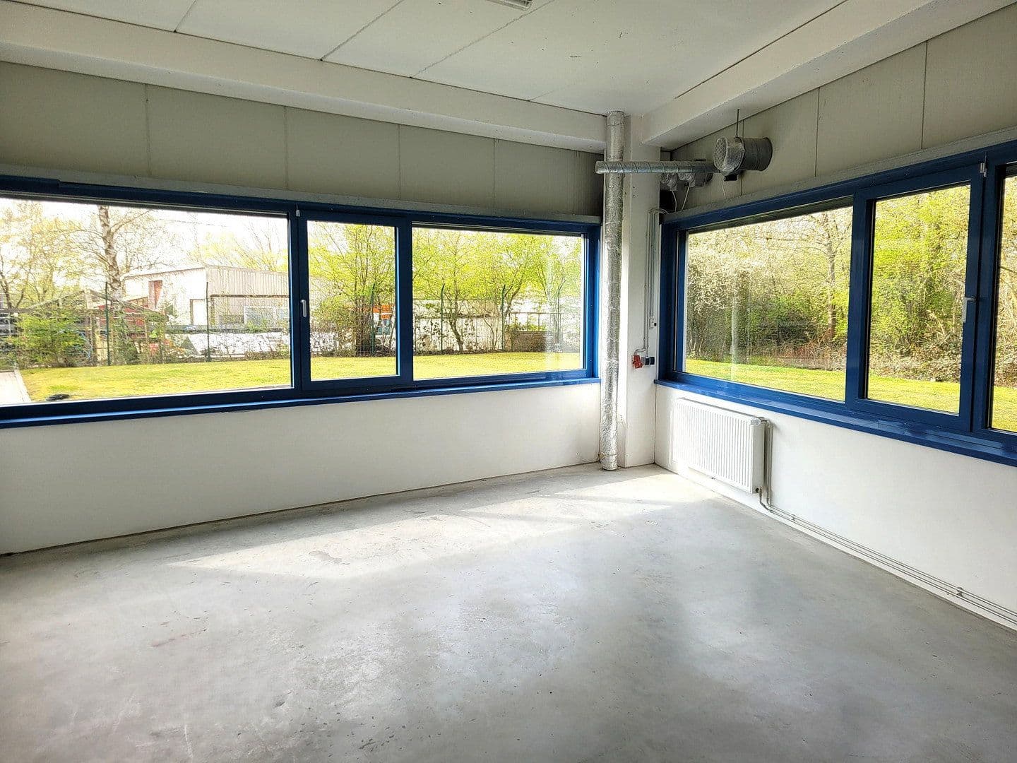 Predaj nebytového priestoru 3.375 m², Schönkirchen, Šlezvicko-Holštajnsko Predaj nebytového priestoru 3.375 m², Schönkirchen, Šlezvicko-Holštajnsko