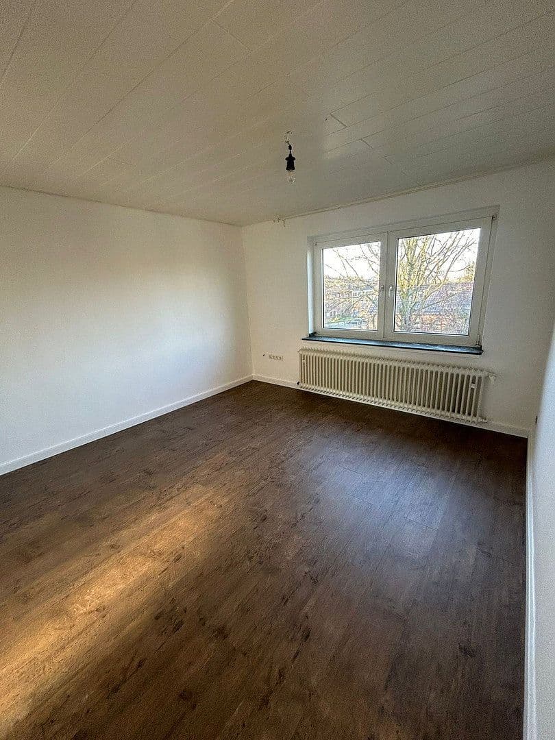Prenájom bytu 3-izbový 57 m², Essen, Severné Porýnie - Westfálsko Prenájom bytu 3-izbový 57 m², Essen, Severné Porýnie - Westfálsko