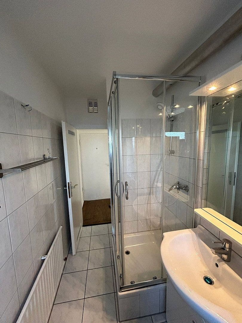Prenájom bytu 3-izbový 57 m², Essen, Severné Porýnie - Westfálsko Prenájom bytu 3-izbový 57 m², Essen, Severné Porýnie - Westfálsko