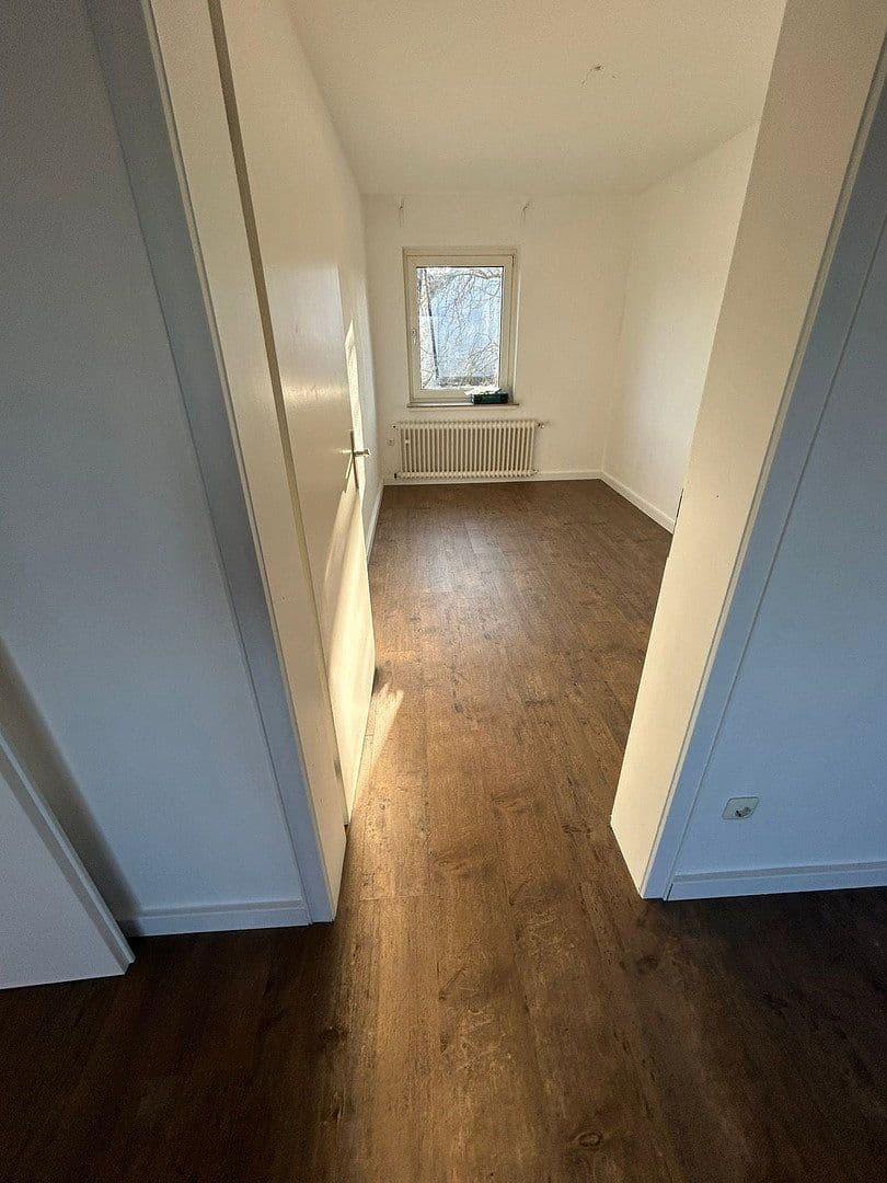 Prenájom bytu 3-izbový 57 m², Essen, Severné Porýnie - Westfálsko Prenájom bytu 3-izbový 57 m², Essen, Severné Porýnie - Westfálsko