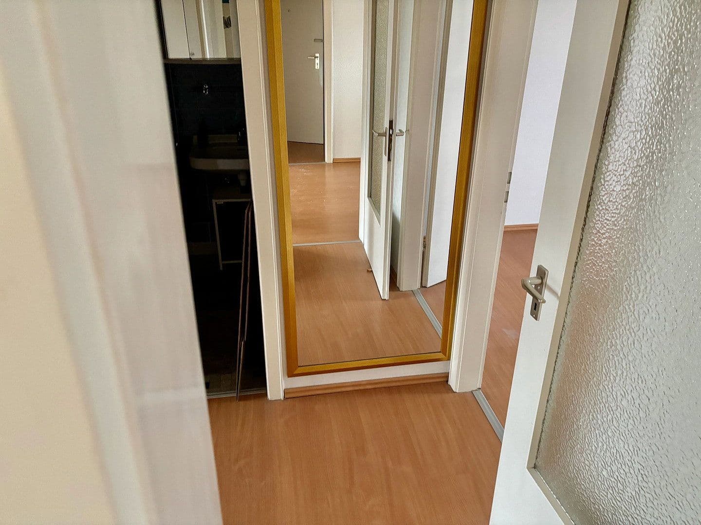 Prenájom bytu 3-izbový 72 m², Laatzen, Dolné Sasko Prenájom bytu 3-izbový 72 m², Laatzen, Dolné Sasko