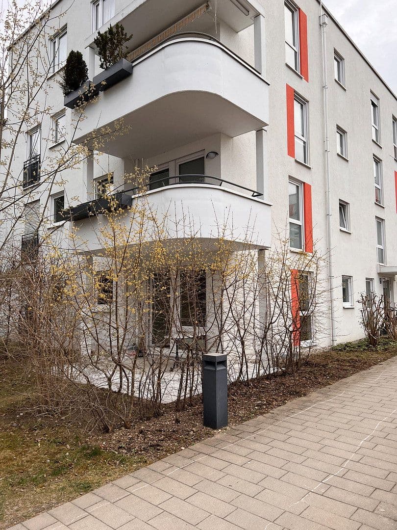 Prenájom bytu 2-izbový 52 m², München, Bavorsko Prenájom bytu 2-izbový 52 m², München, Bavorsko