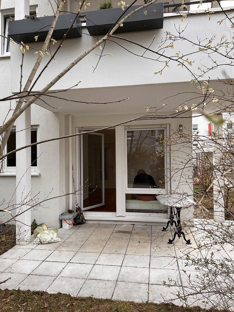 Prenájom bytu 2-izbový 52 m², München, Bavorsko Prenájom bytu 2-izbový 52 m², München, Bavorsko