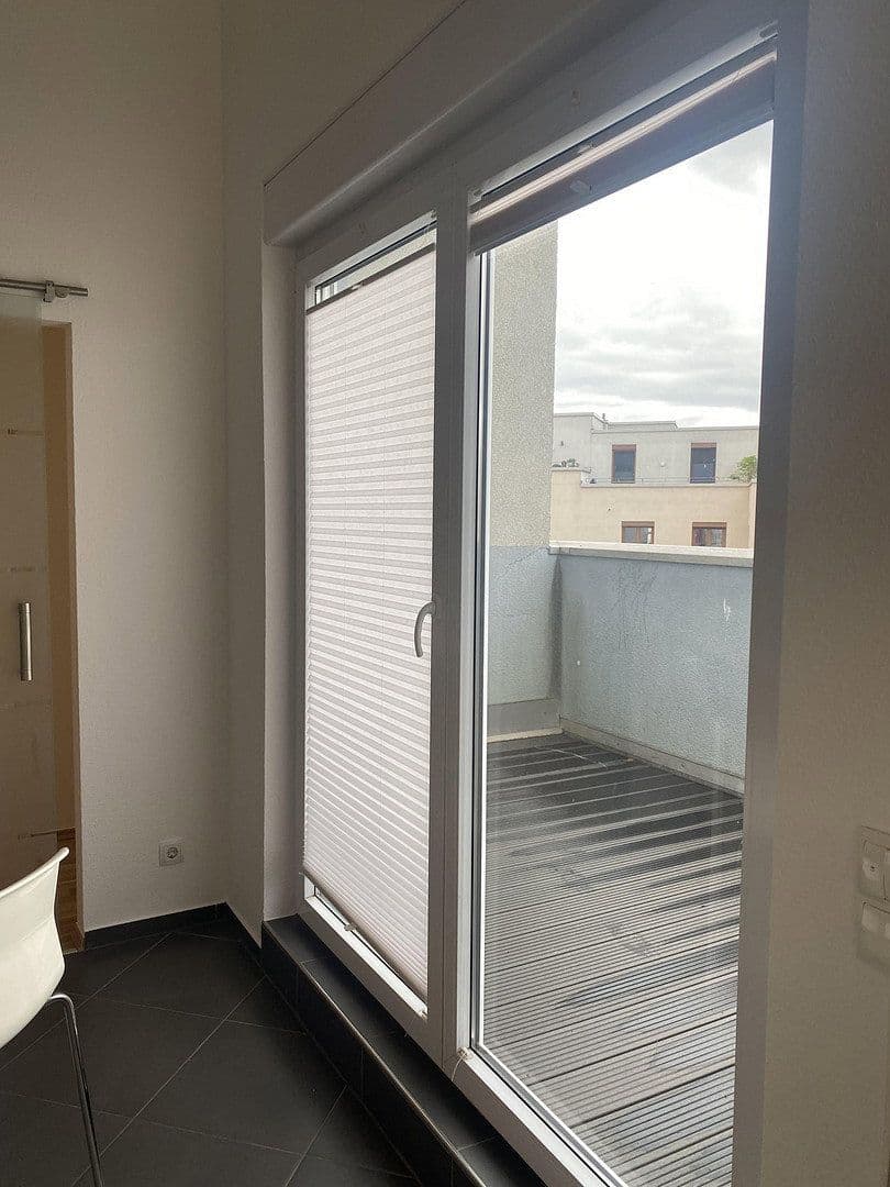 Prenájom bytu 3-izbový 93 m², Renettenstr. 2, Frankfurt, Hesensko Prenájom bytu 3-izbový 93 m², Renettenstr. 2, Frankfurt, Hesensko