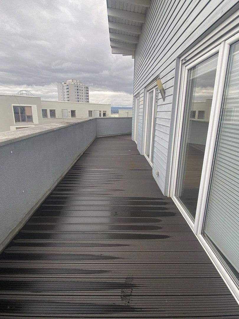 Prenájom bytu 3-izbový 93 m², Renettenstr. 2, Frankfurt, Hesensko Prenájom bytu 3-izbový 93 m², Renettenstr. 2, Frankfurt, Hesensko