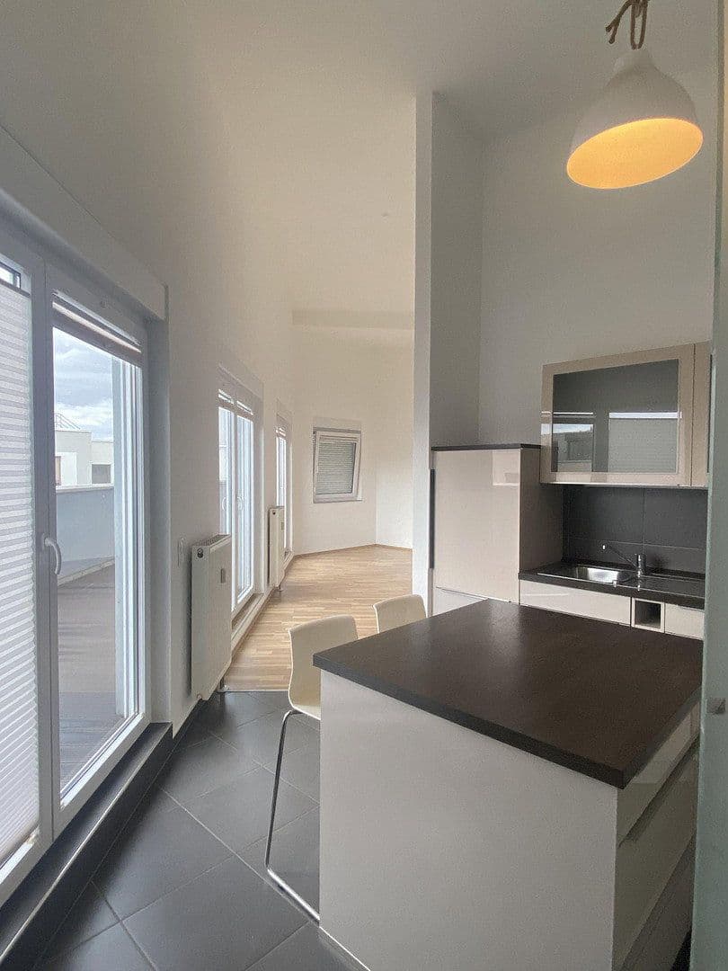 Prenájom bytu 3-izbový 93 m², Renettenstr. 2, Frankfurt, Hesensko Prenájom bytu 3-izbový 93 m², Renettenstr. 2, Frankfurt, Hesensko