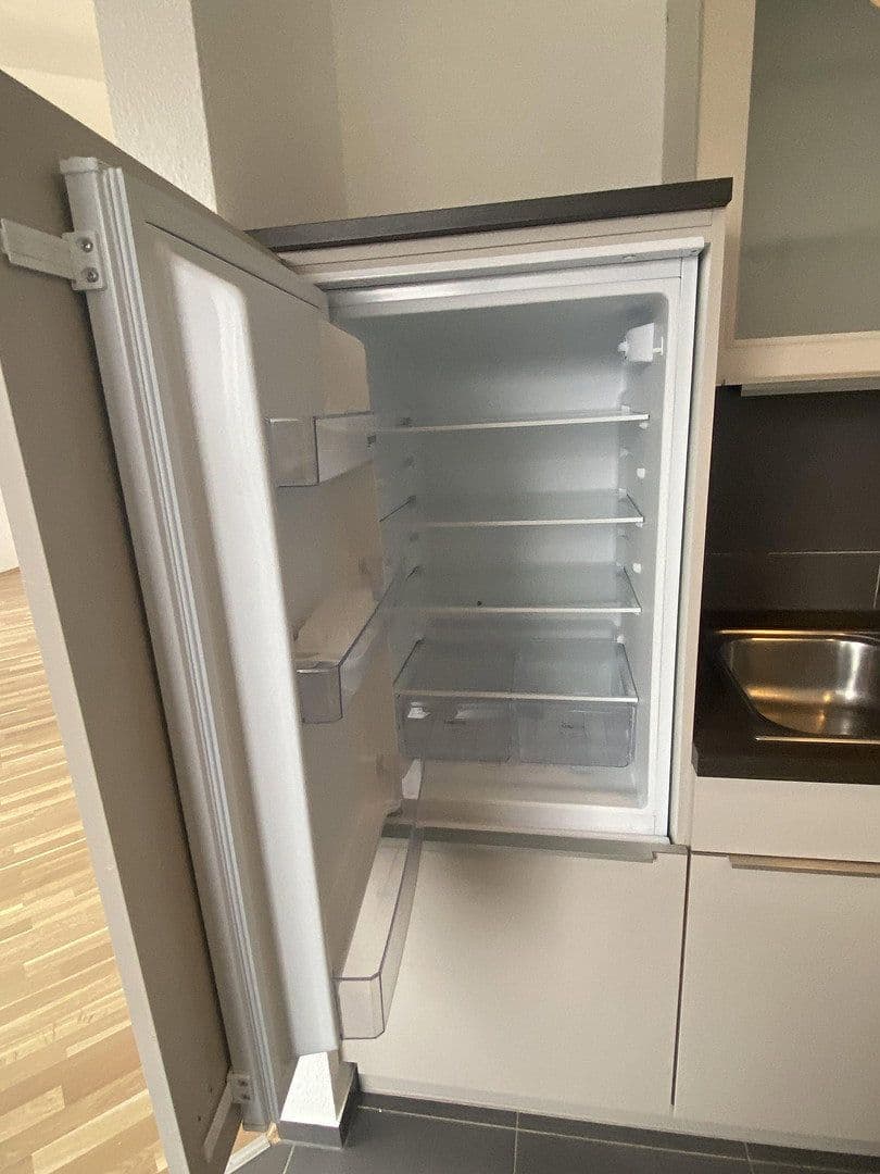 Prenájom bytu 3-izbový 93 m², Renettenstr. 2, Frankfurt, Hesensko Prenájom bytu 3-izbový 93 m², Renettenstr. 2, Frankfurt, Hesensko