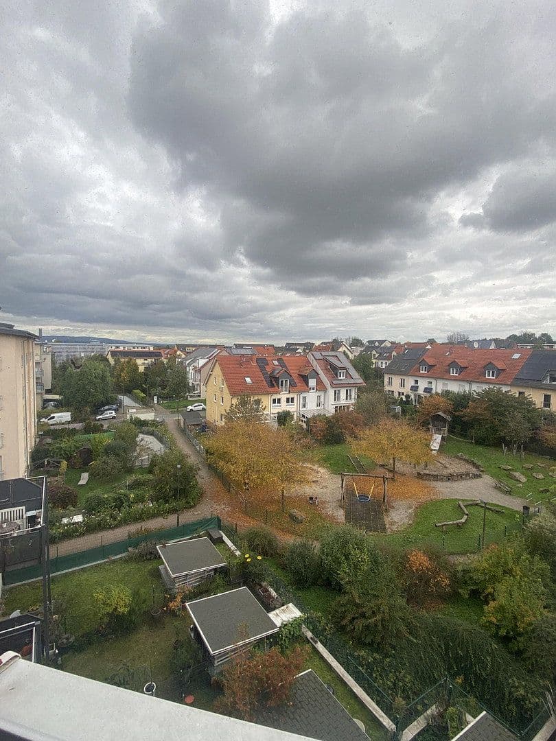 Prenájom bytu 3-izbový 93 m², Renettenstr. 2, Frankfurt, Hesensko Prenájom bytu 3-izbový 93 m², Renettenstr. 2, Frankfurt, Hesensko