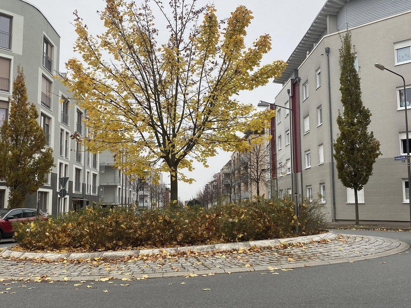 Prenájom bytu 3-izbový 93 m², Renettenstr. 2, Frankfurt, Hesensko Prenájom bytu 3-izbový 93 m², Renettenstr. 2, Frankfurt, Hesensko