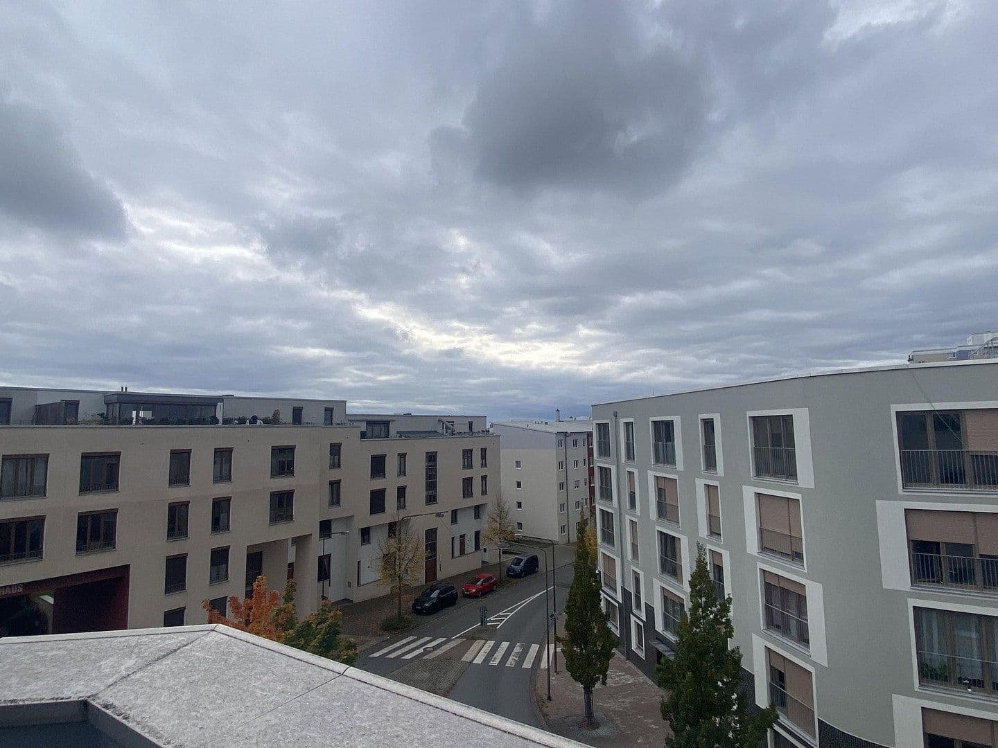 Prenájom bytu 3-izbový 93 m², Renettenstr. 2, Frankfurt, Hesensko Prenájom bytu 3-izbový 93 m², Renettenstr. 2, Frankfurt, Hesensko