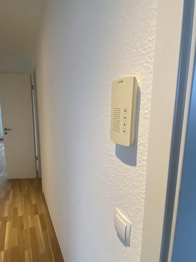 Prenájom bytu 3-izbový 93 m², Renettenstr. 2, Frankfurt, Hesensko Prenájom bytu 3-izbový 93 m², Renettenstr. 2, Frankfurt, Hesensko