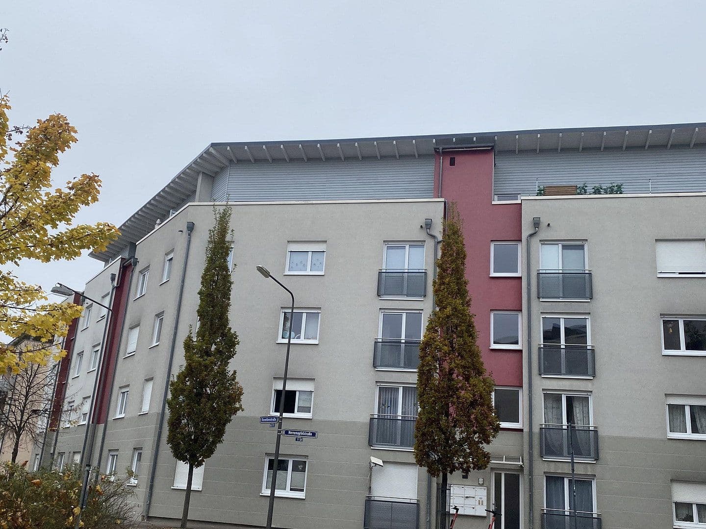 Prenájom bytu 3-izbový 93 m², Renettenstr. 2, Frankfurt, Hesensko Prenájom bytu 3-izbový 93 m², Renettenstr. 2, Frankfurt, Hesensko